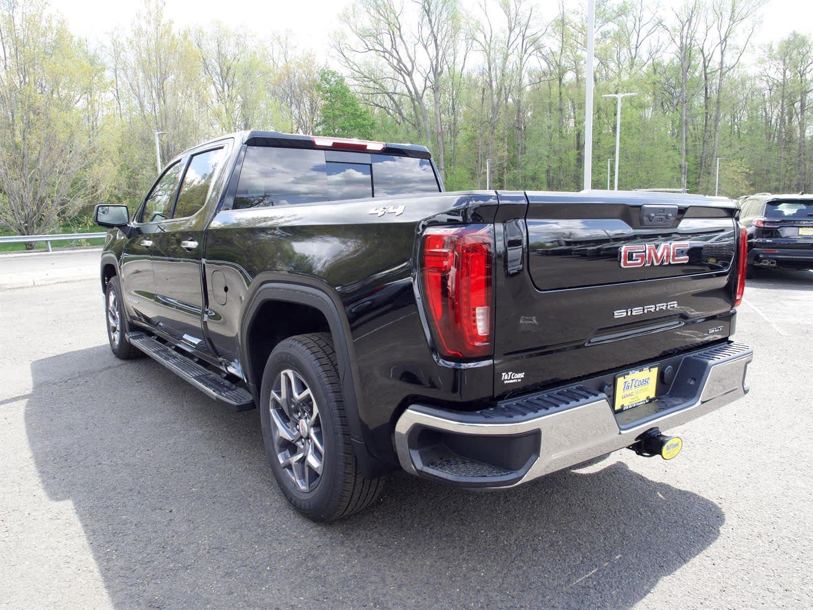 New 2026 Onyx Black GMC SLT image 8