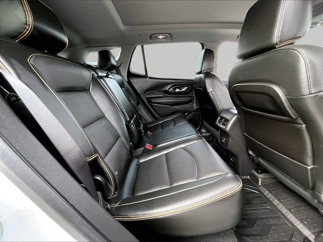 Used 2023 SUMMIT WHITE GMC AT4 image 16