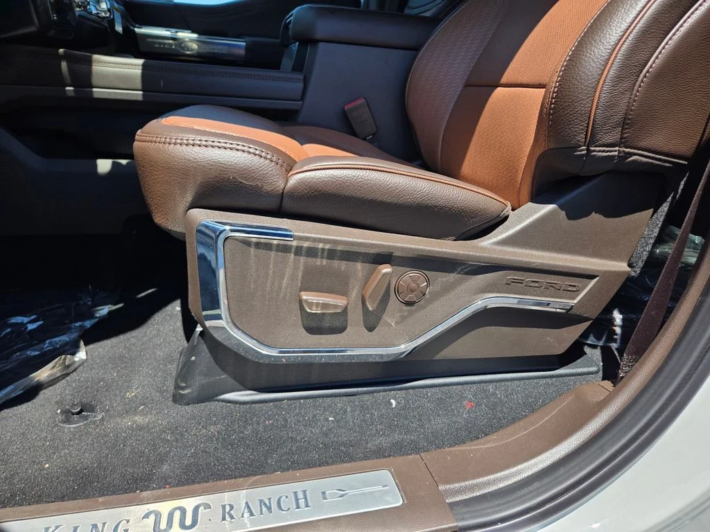 New 2026 Star White Metallic Tri-Coat Ford F-350® King Ranch® image 19