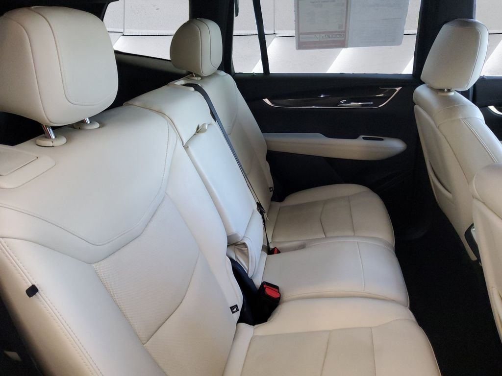 Used 2021 White Cadillac Sport image 16