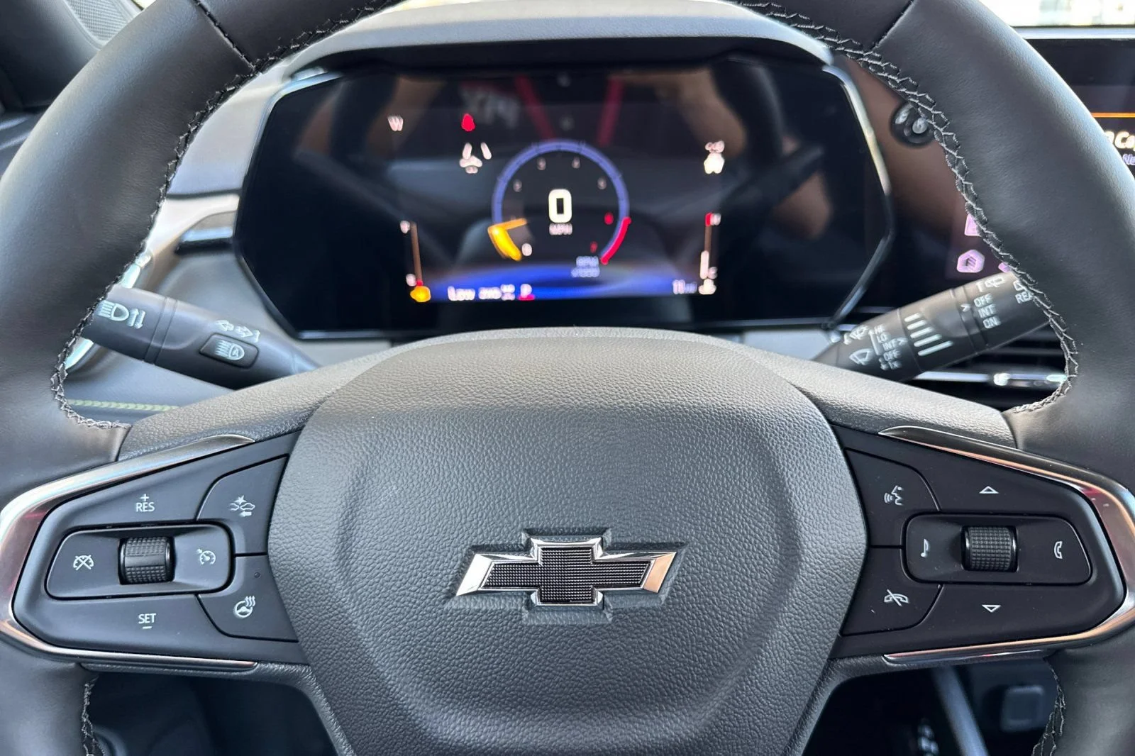 New 2026 Mosaic Black Metallic Chevrolet ACTIV image 22