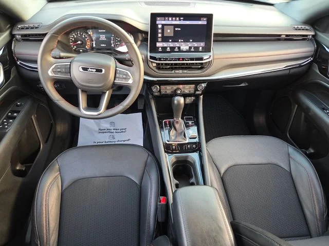Used 2024 White Jeep Trailhawk image 9