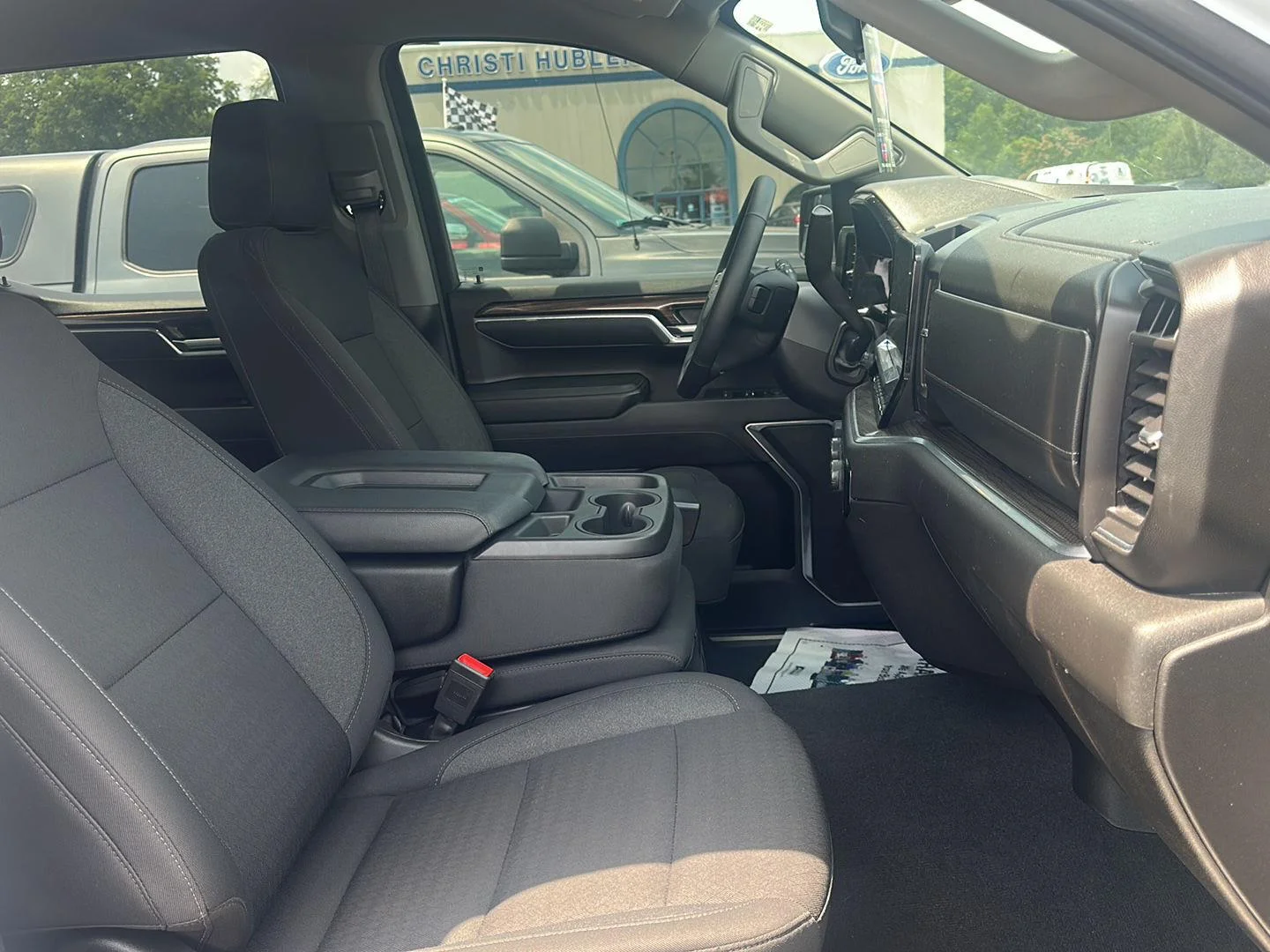 Used 2025 Summit White Chevrolet LT image 13