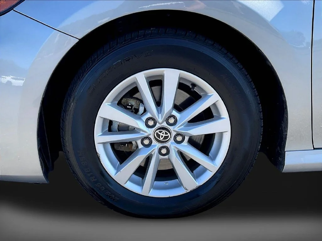 Used 2025 Silver Toyota LE image 38