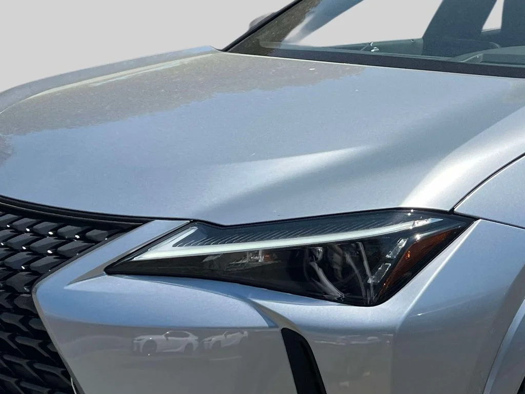 2026 Lexus UX Hybrid 300h Premium - Photo 8