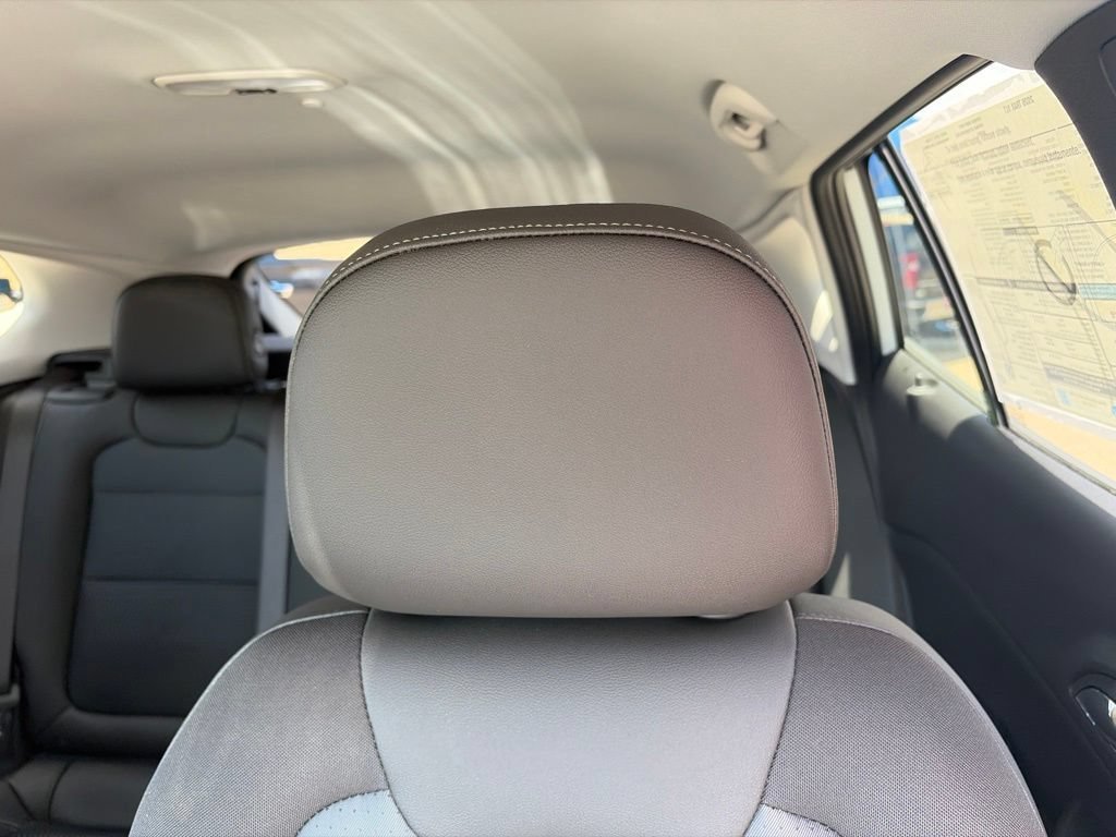 New 2026 Summit White Chevrolet LT image 15