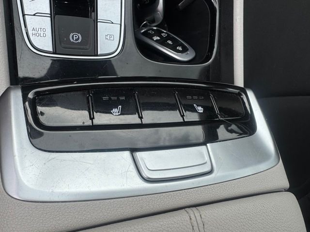 Used 2022 Shimmering Silver Hyundai SEL image 7