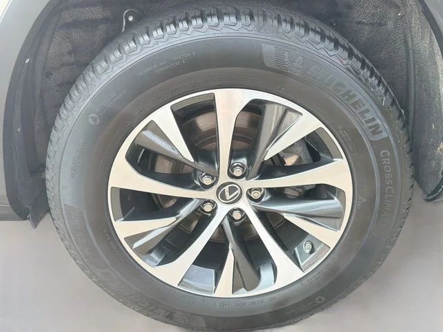 Certified Used 2021 EMINENT WHITE PEARL Lexus 350 image 28