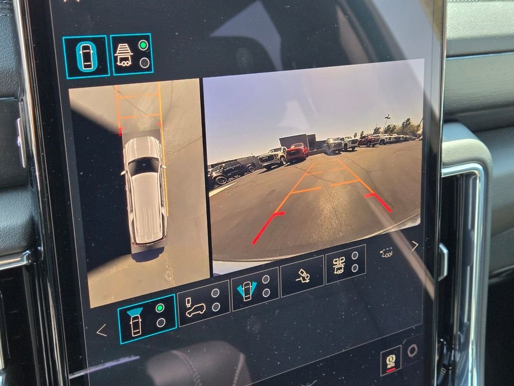 2026 GMC Yukon XL Denali - Photo 16