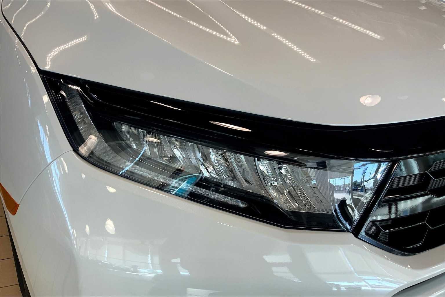 New 2026 Platinum White Pearl Honda Touring image 11