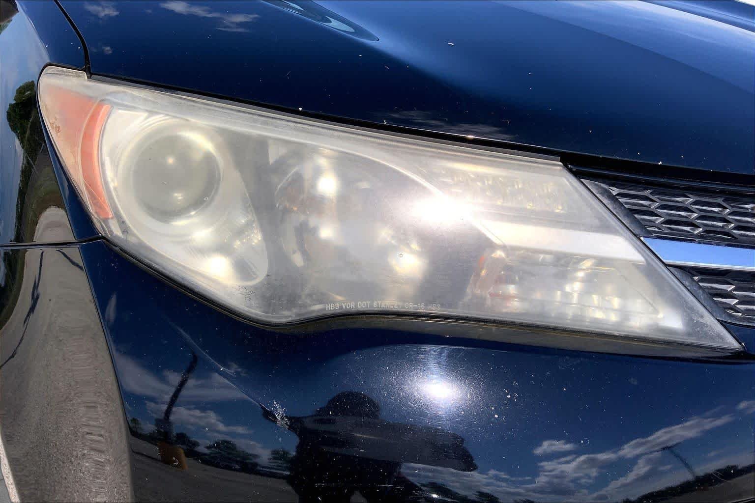 Used 2015 Black Toyota LE image 27