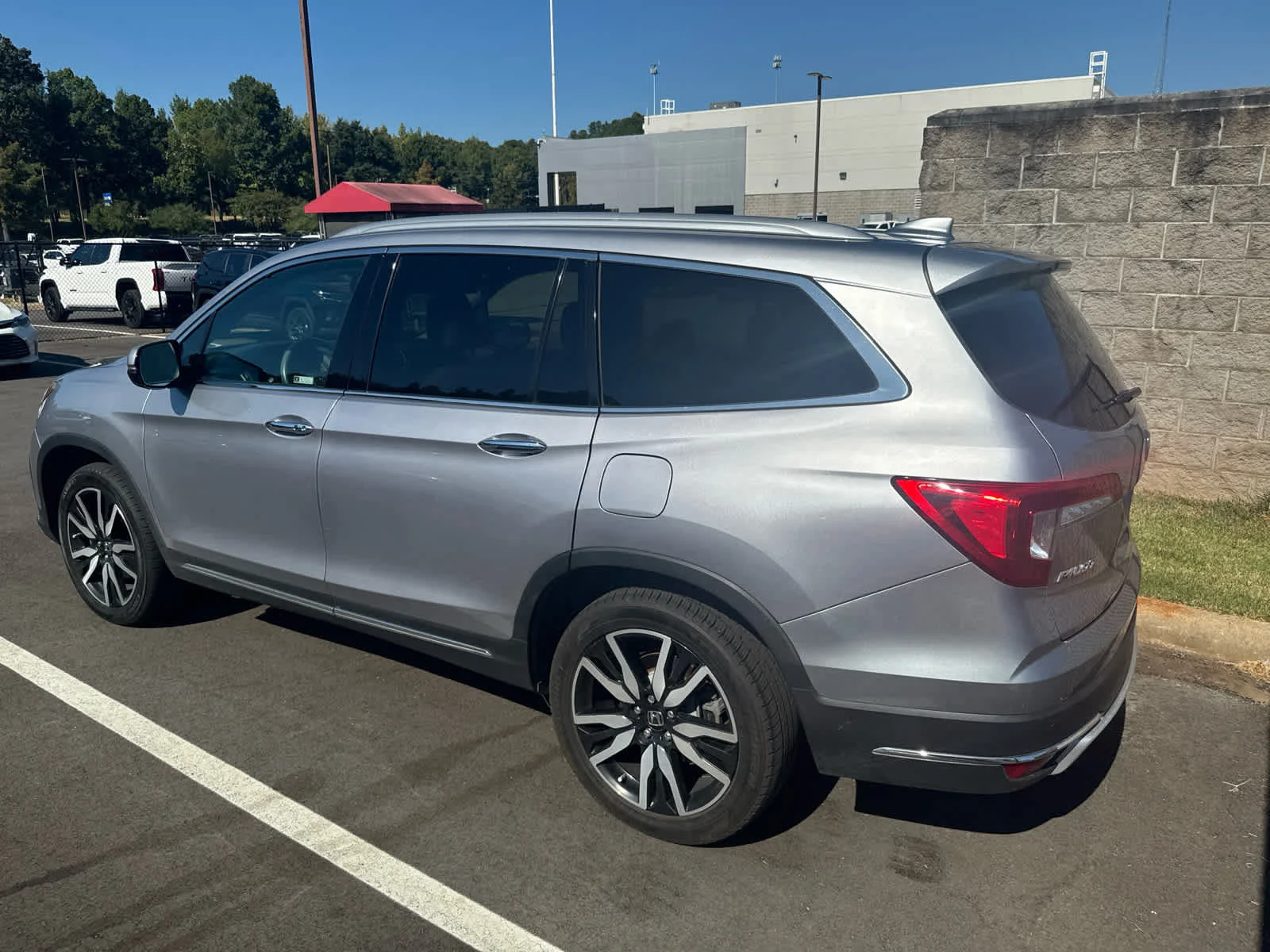 Used 2021 Lunar Silver Metallic Honda Elite image 6