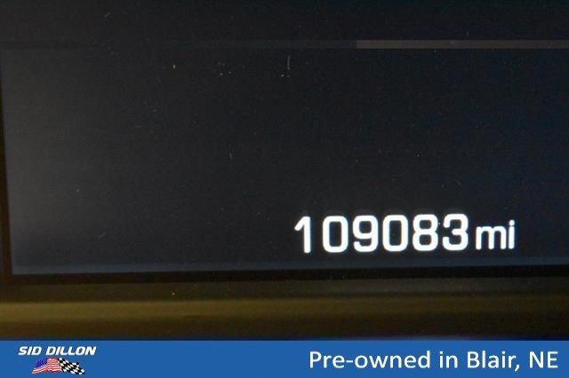 Used 2018 Summit White Chevrolet LT image 14