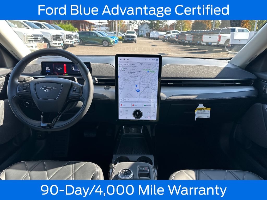 Used 2023 White Ford Select image 20
