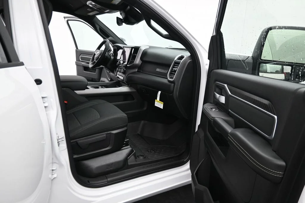 New 2026 Bright White Clear-Coat Exterior Paint RAM Big Horn image 13