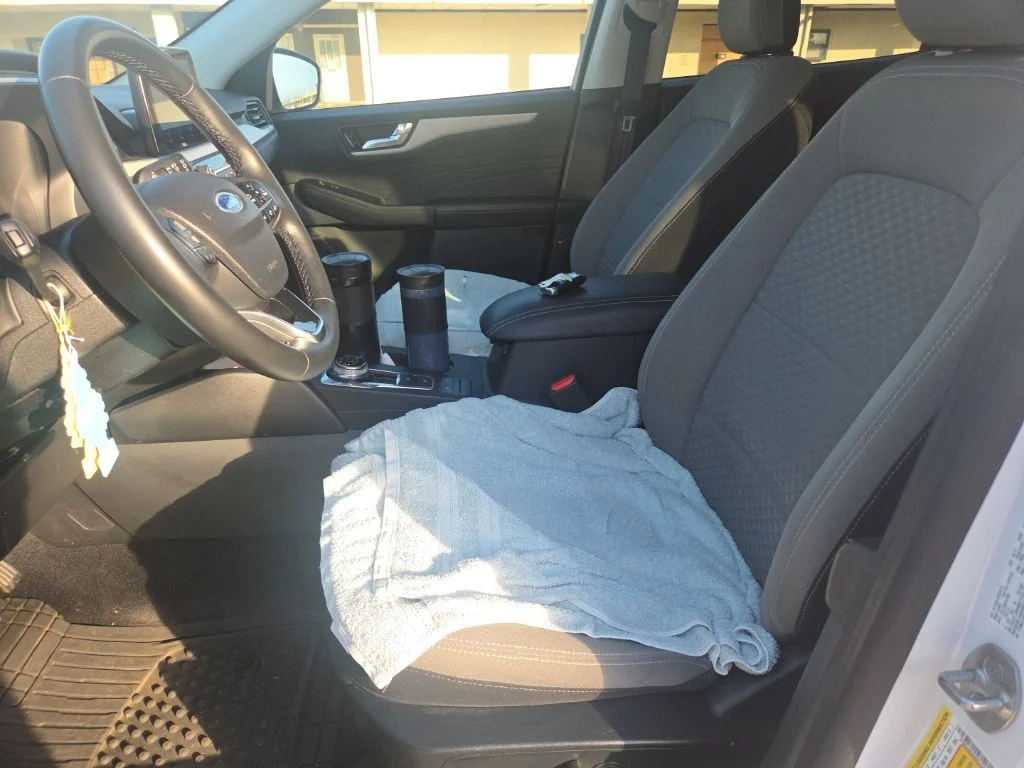 Used 2021 White Ford SE image 26