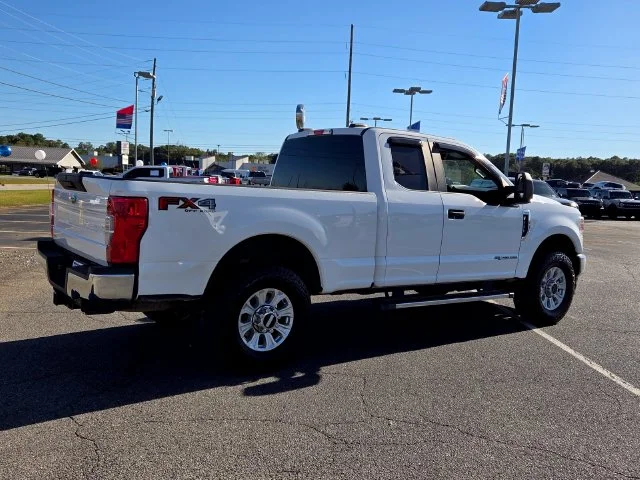 Used 2021 White Ford XL image 7