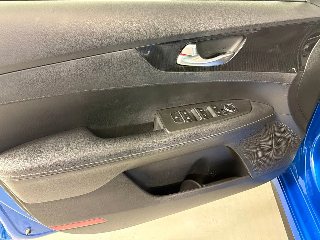 Used 2023 Blue Kia GT-Line image 14