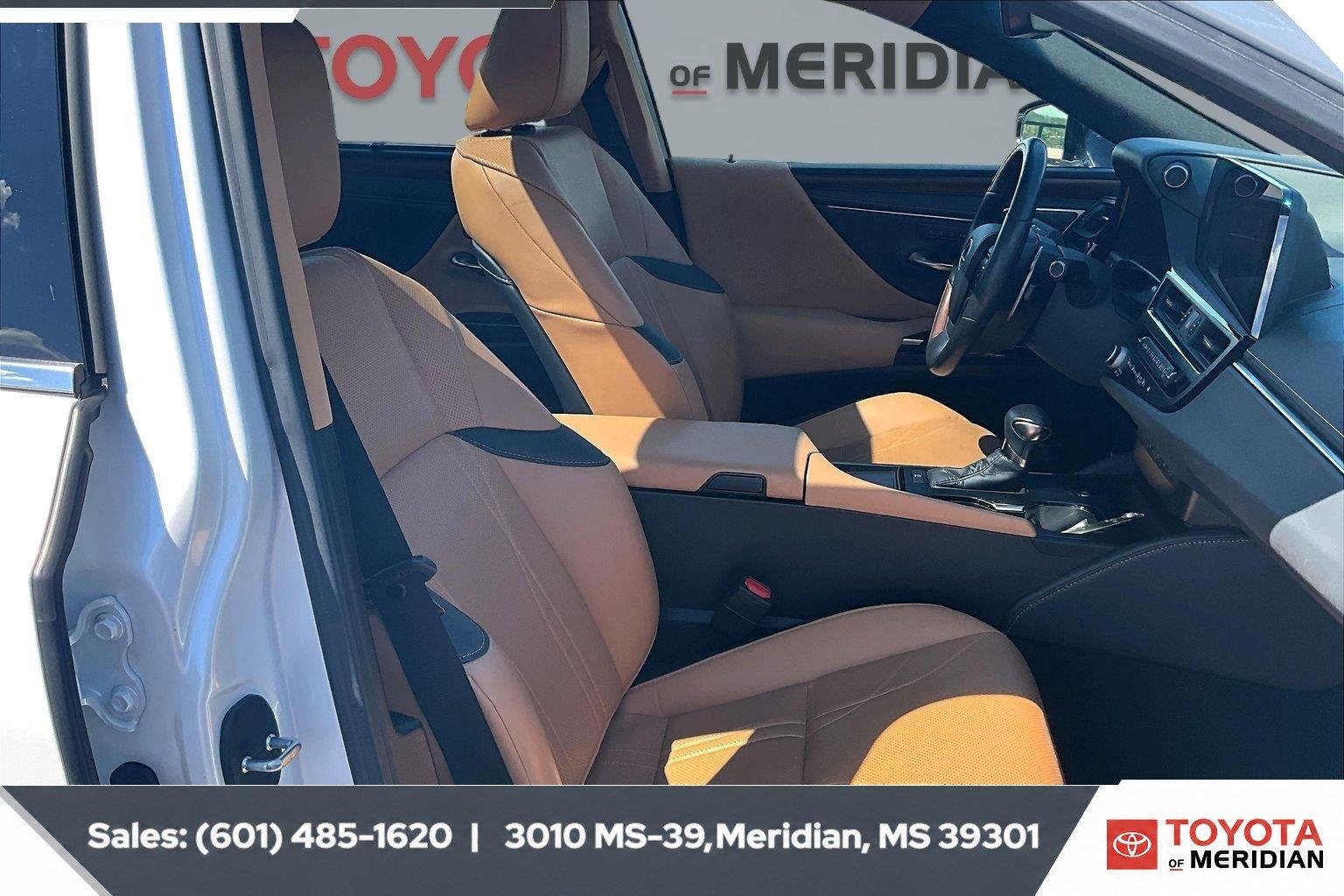Used 2024 Eminent White Pearl Lexus ES 350 Ultra Luxury image 6