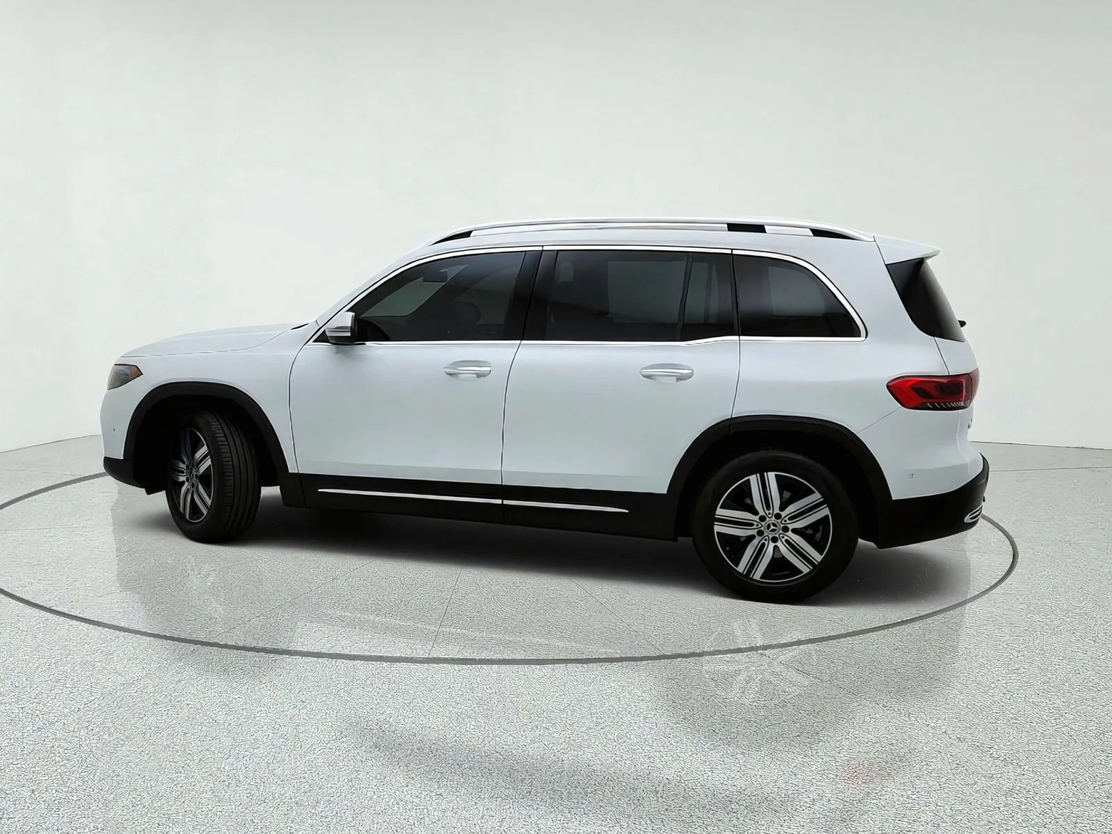 Certified Used 2023 Digital White Metallic Mercedes-Benz EQB 300 image 13