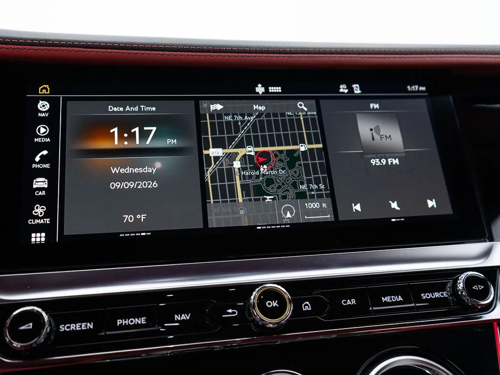 Certified Used 2023 Onyx Bentley Azure image 33