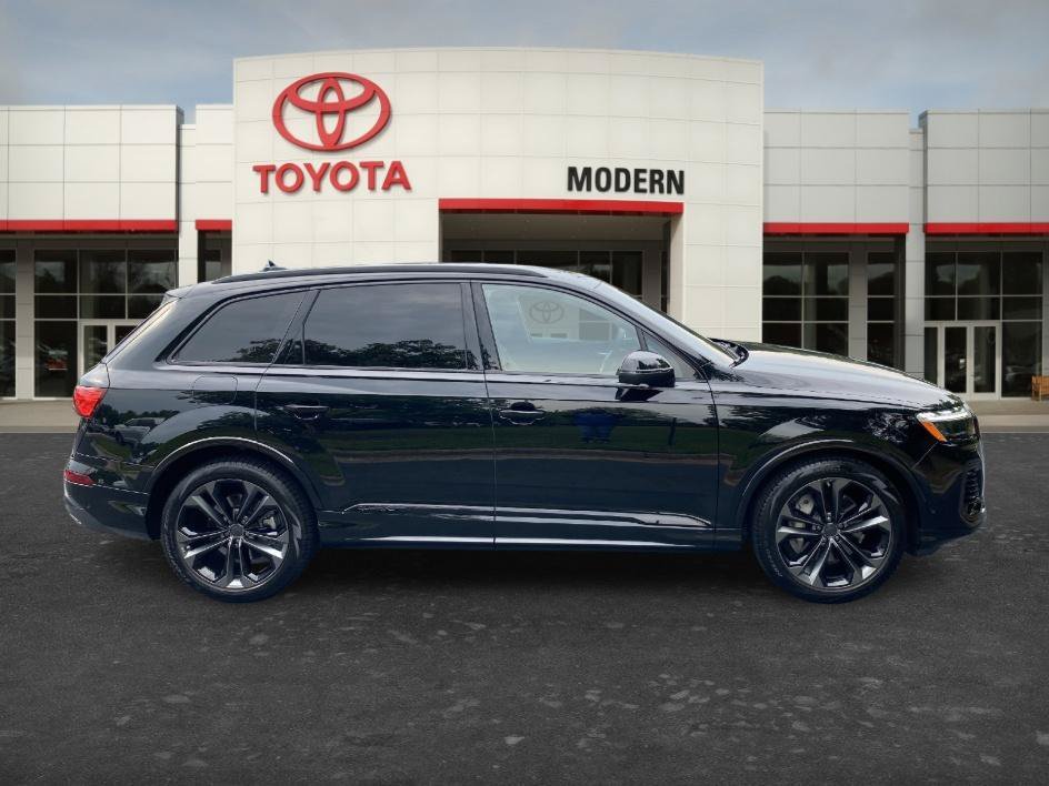 Used 2026 Black Metallic Audi Premium Plus image 4