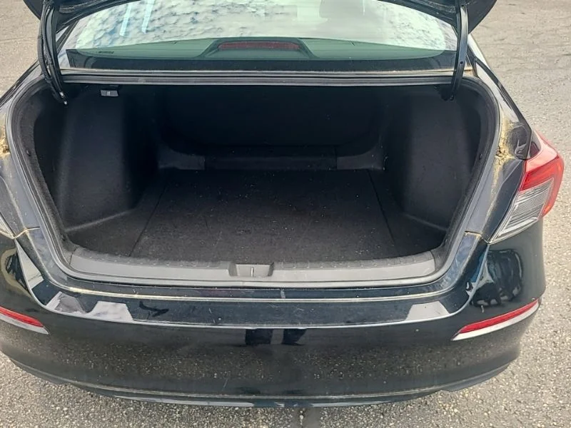 Used 2024  Honda LX image 11