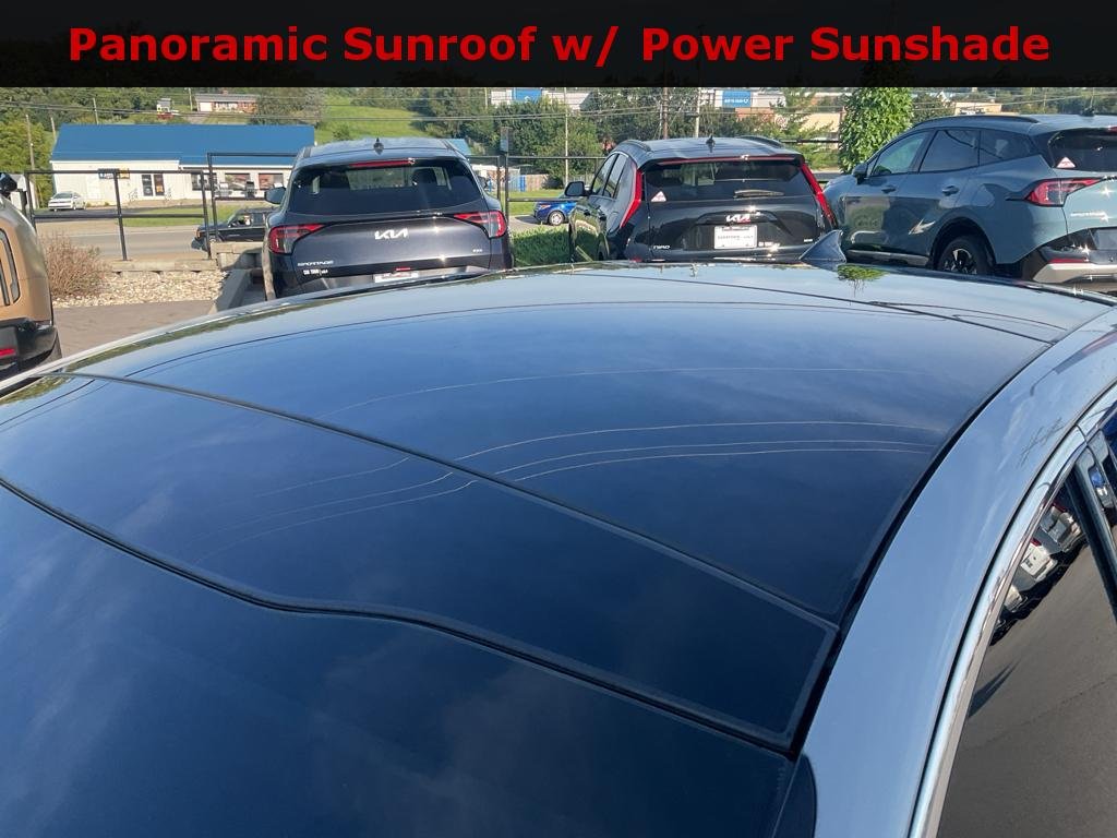 Certified Used 2025 Wolf Gray Kia GT-Line image 5