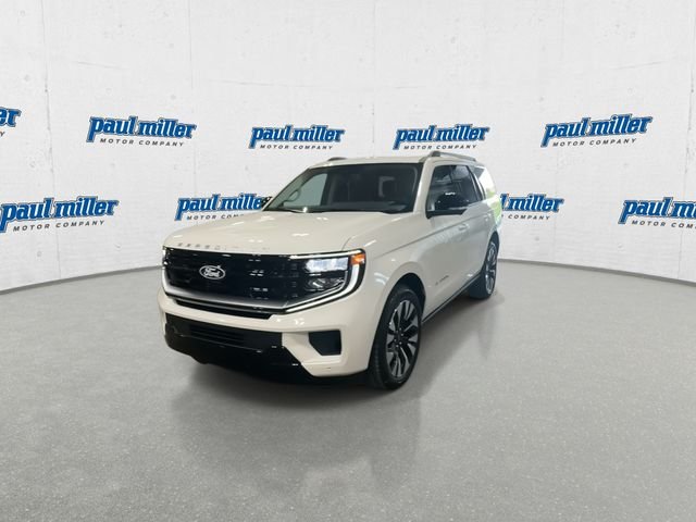 New 2027 Star White Metallic Tri-Coat Ford Platinum image 4