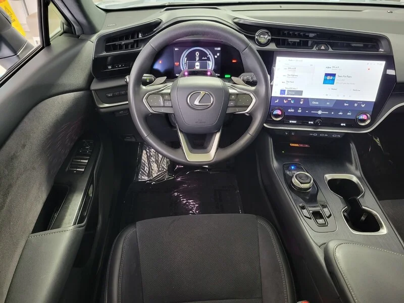 Certified Used 2023 IRIDIUM LEXUS RZ 450E LUXURY AWD image 13