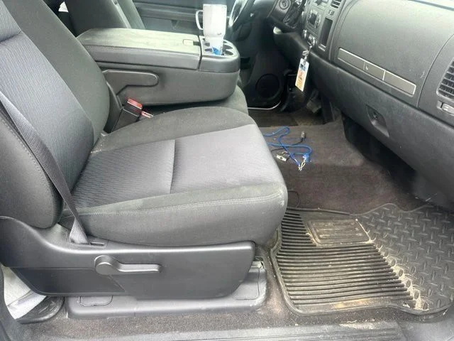 Used 2014 Silver Chevrolet LT image 22