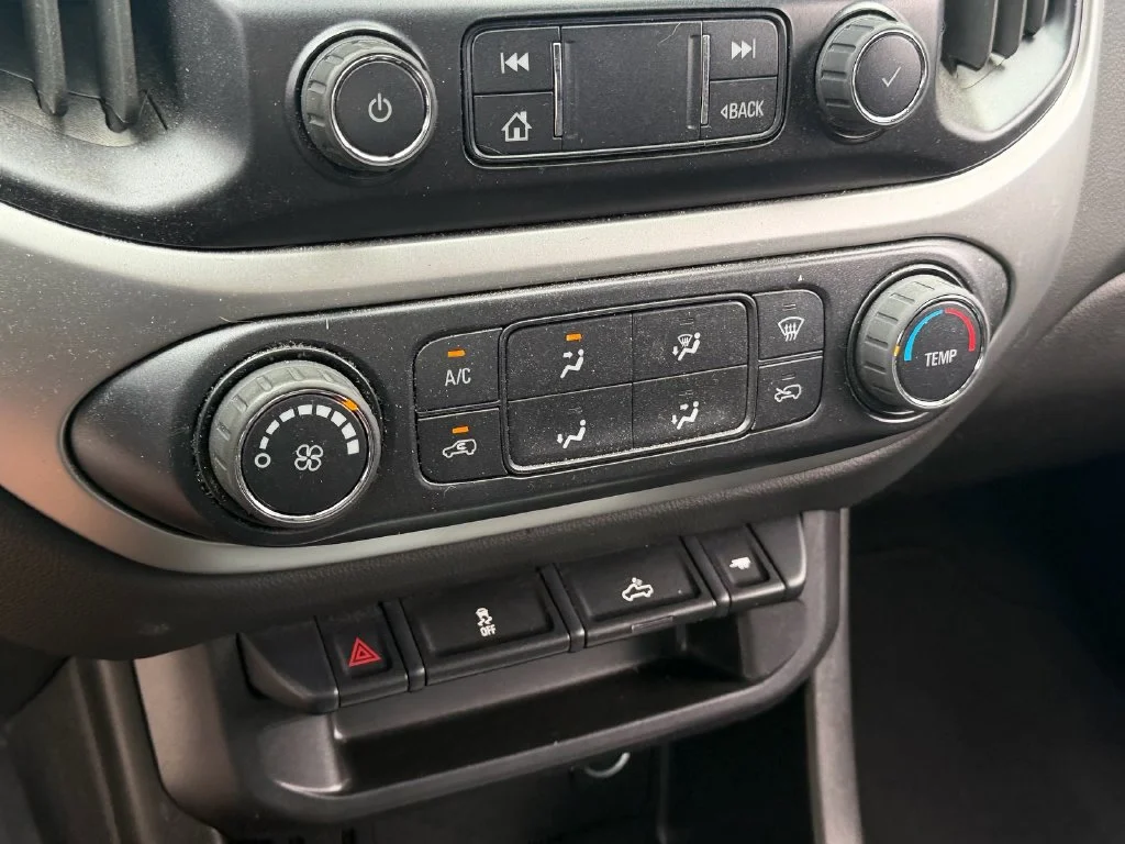 Used 2022 Black Chevrolet LT image 21