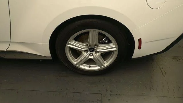 New 2026 Oxford White Ford EcoBoost® Fastback image 9
