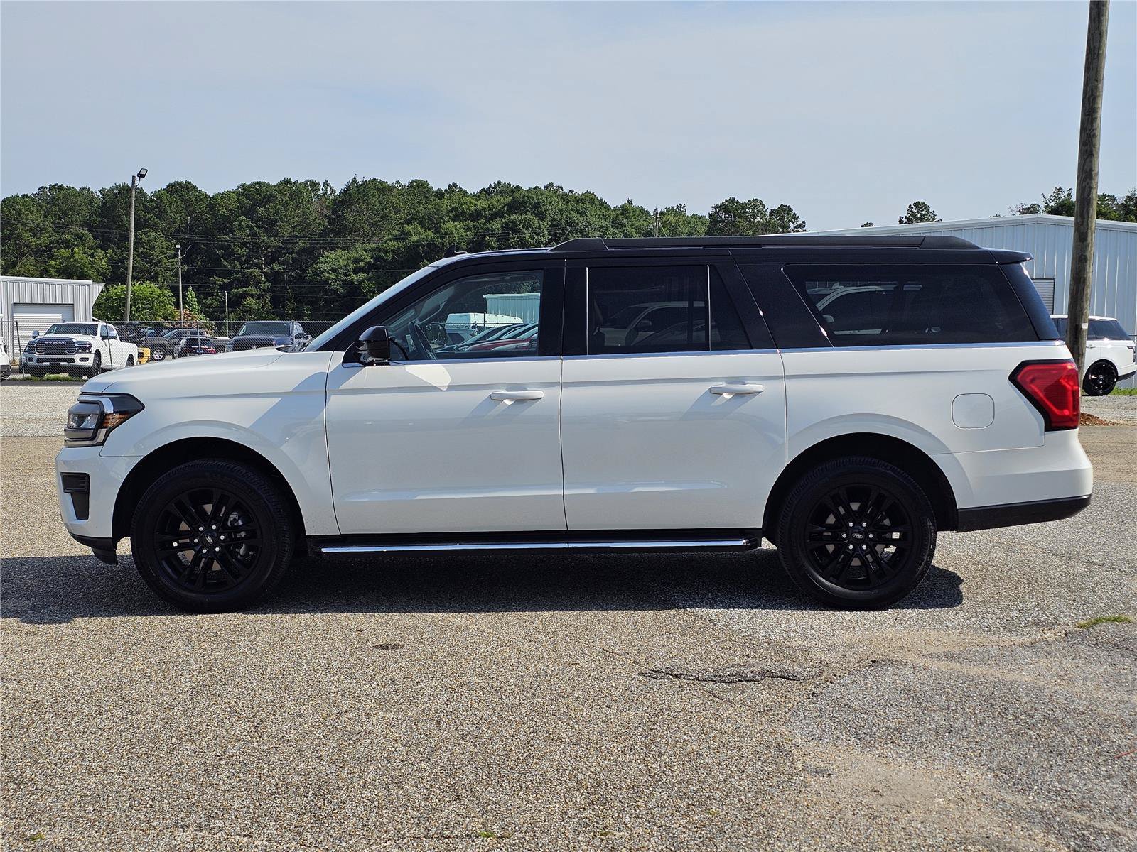 2022 Ford Expedition XLT - Photo 13