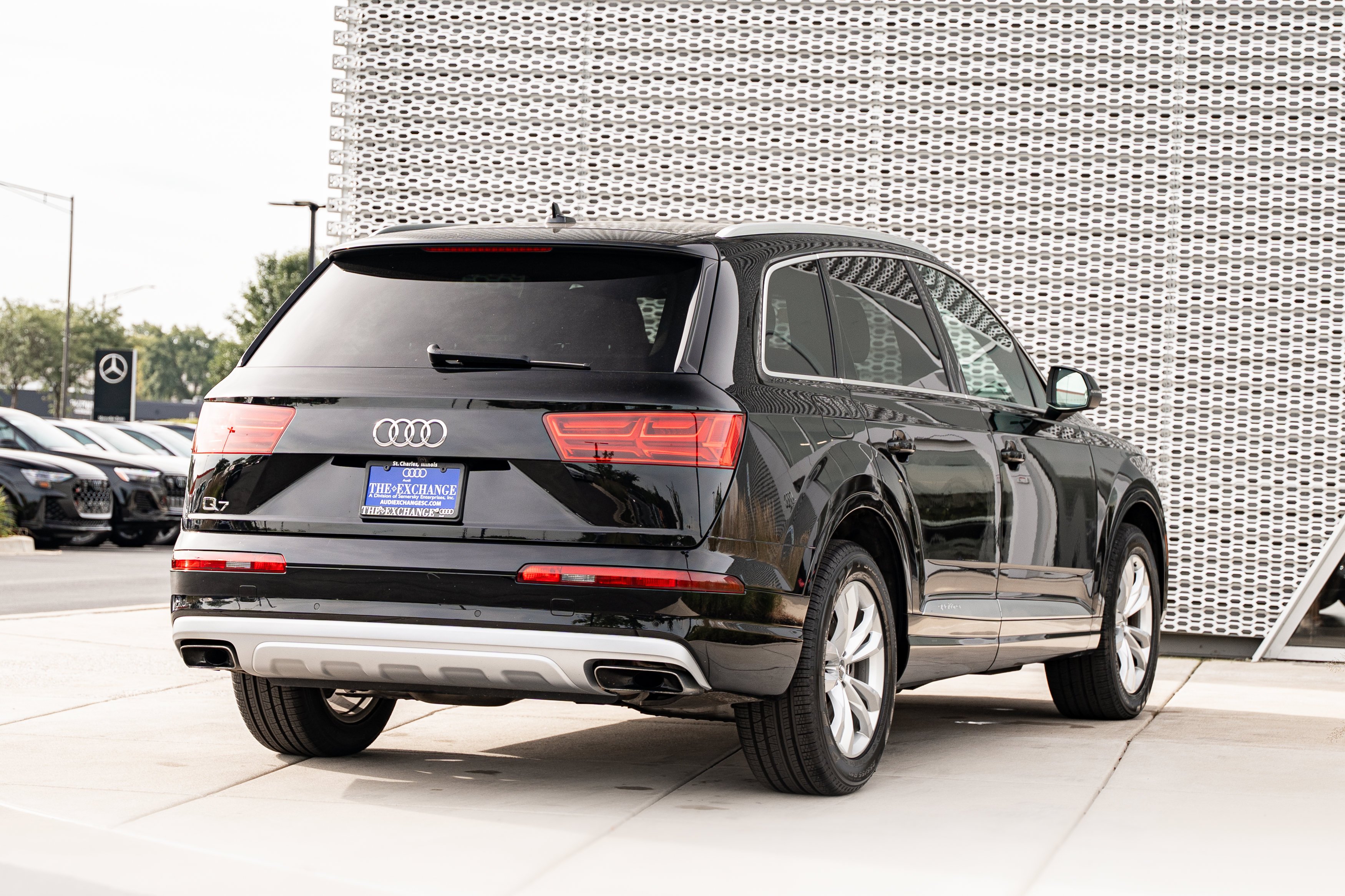 Used 2019 Night Black Audi Premium Plus image 4