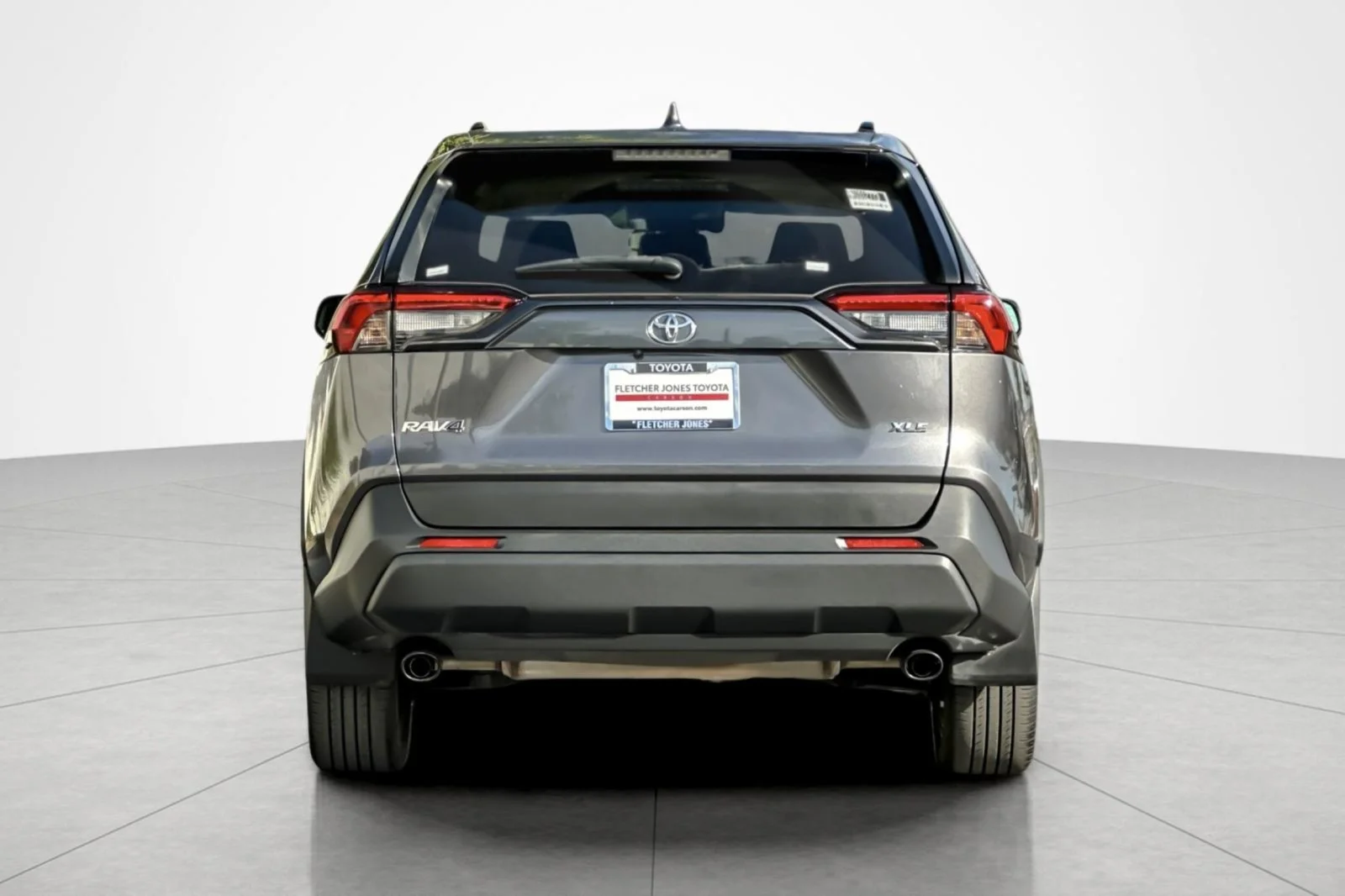 Certified Used 2024 MAGNETIC GRAY Toyota XLE Premium image 4