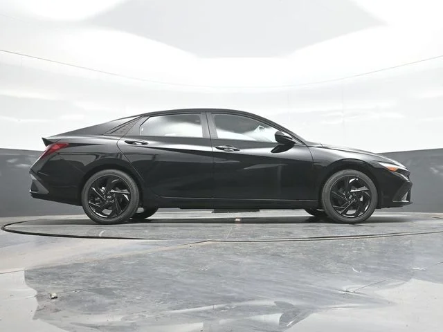 New 2026 Black Hyundai SEL Sport image 24