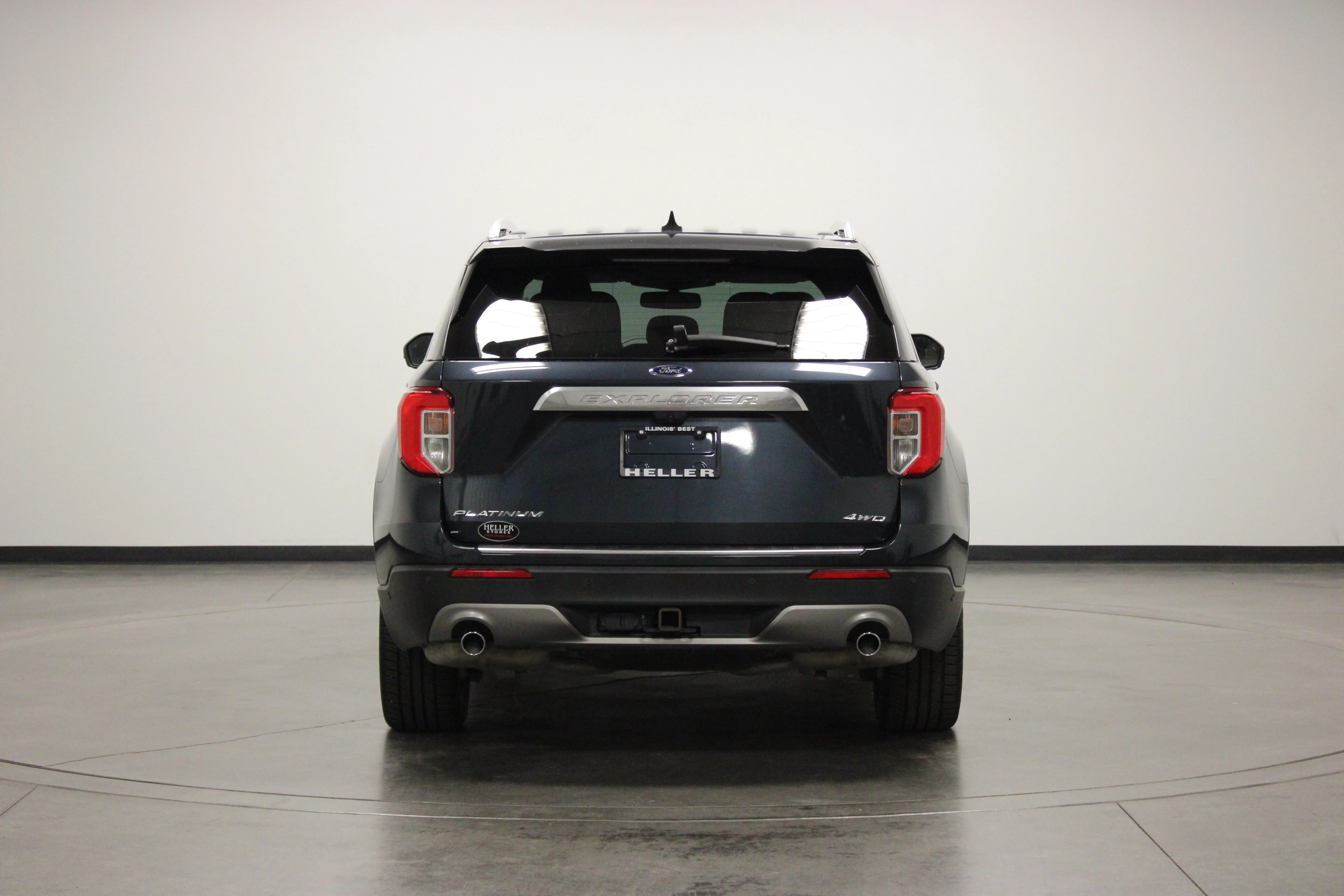 Used 2022 Stone Blue Metallic Ford Platinum image 7