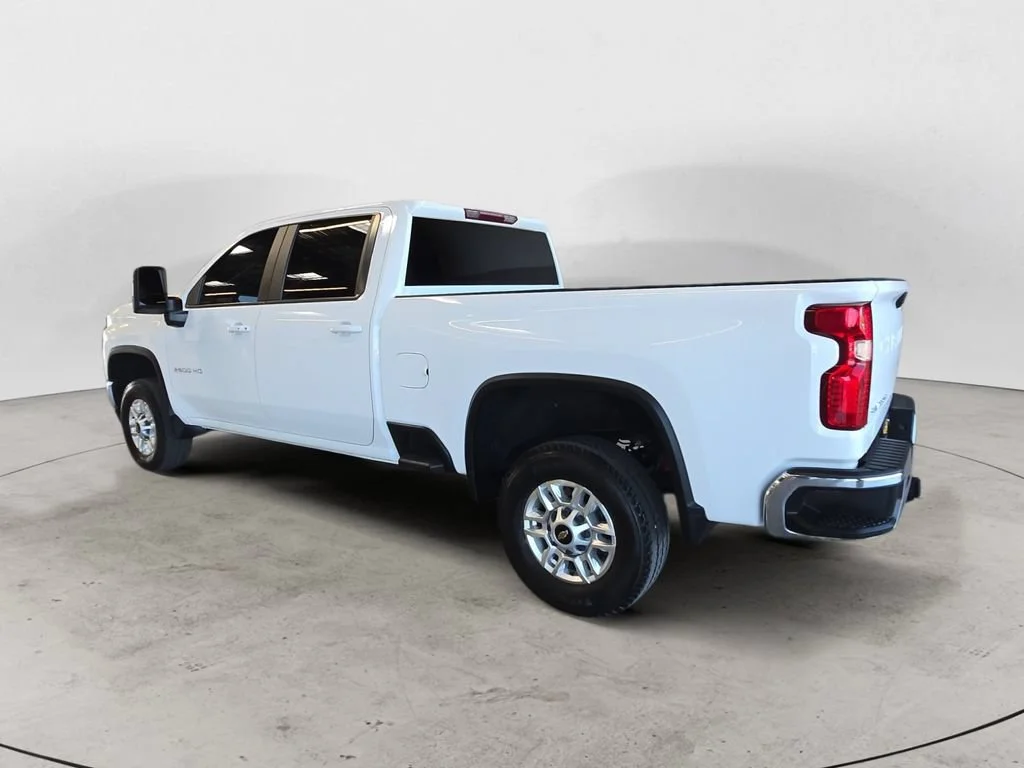 Used 2023 Summit White Chevrolet LT image 7