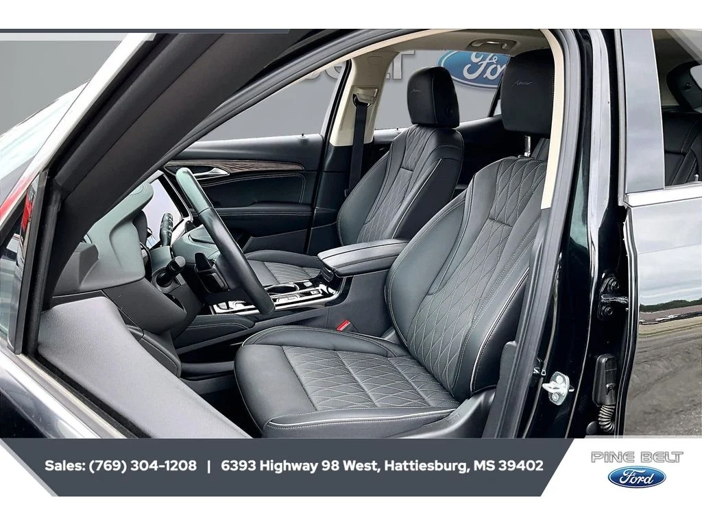 Used 2023 Ebony Twilight Metallic Buick Avenir image 18
