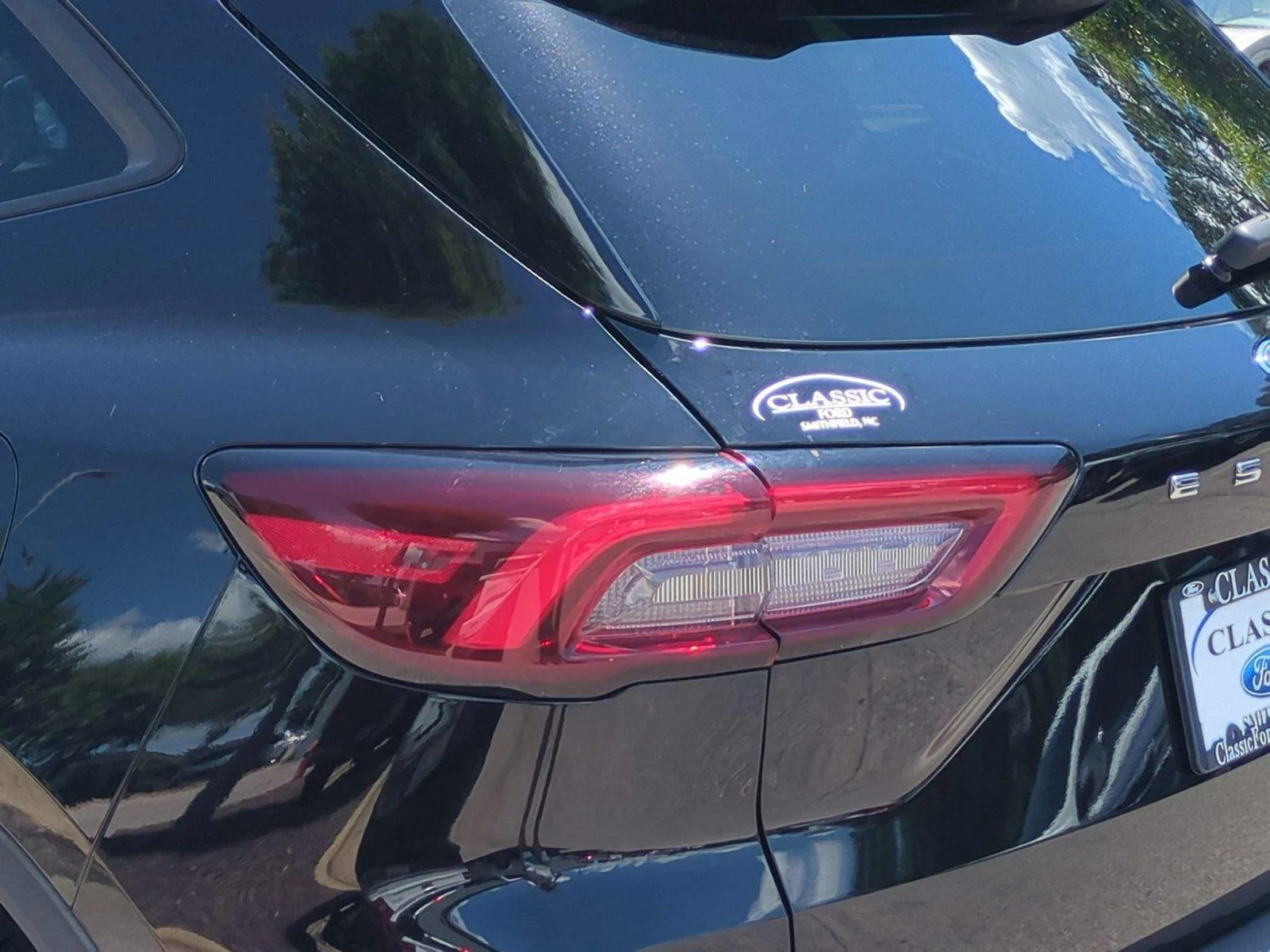 Used 2025 Agate Black Ford ST-Line Select image 12