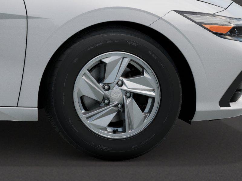 New 2026 White Hyundai SE image 8