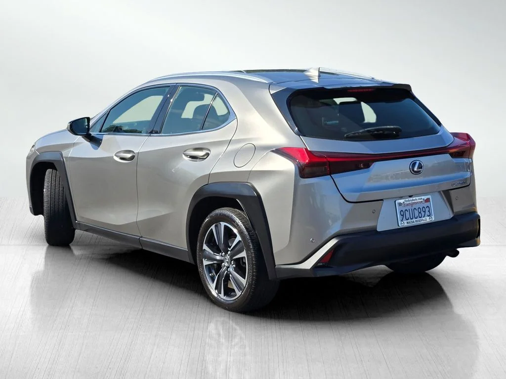 Used 2022 Silver Lexus 250h Base image 8