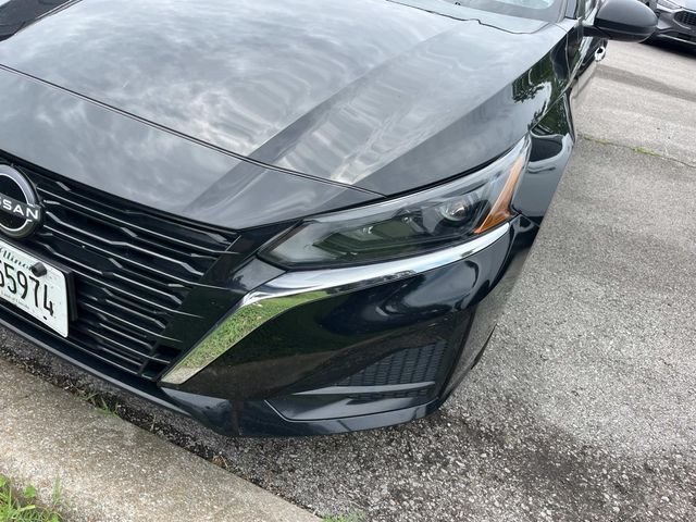 Used 2025 Black Nissan 2.5 SV image 7