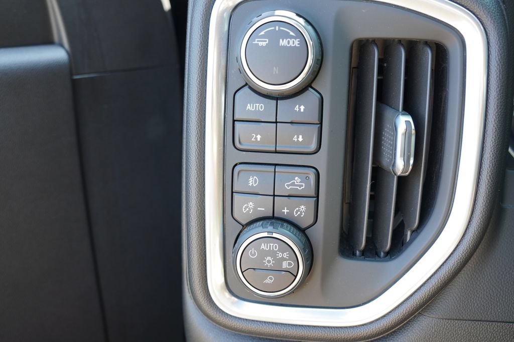 2020 Chevrolet Silverado 1500 RST - Photo 25