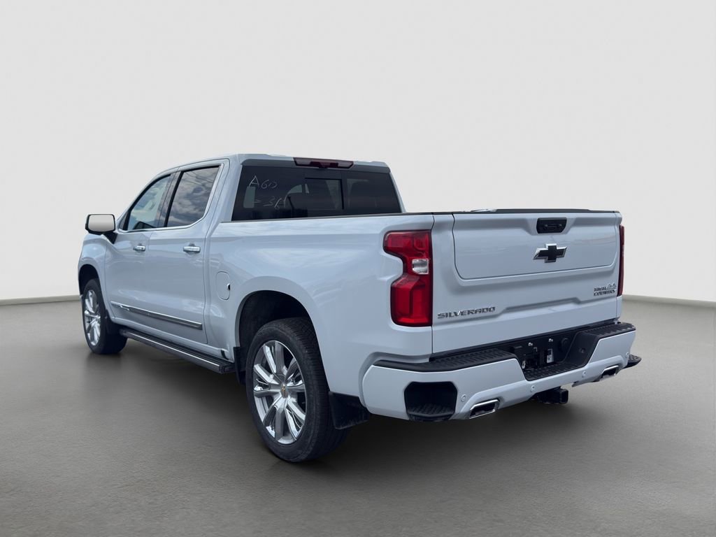 New 2026 Polar White Tricoat Chevrolet High Country image 4