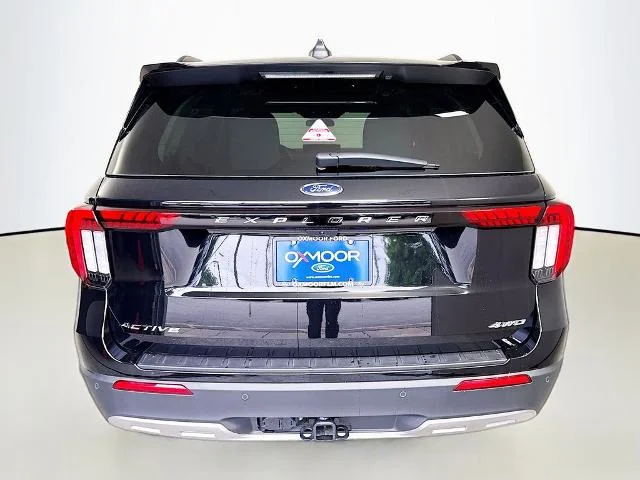 New 2026 Agate Black Metallic Ford Active image 39