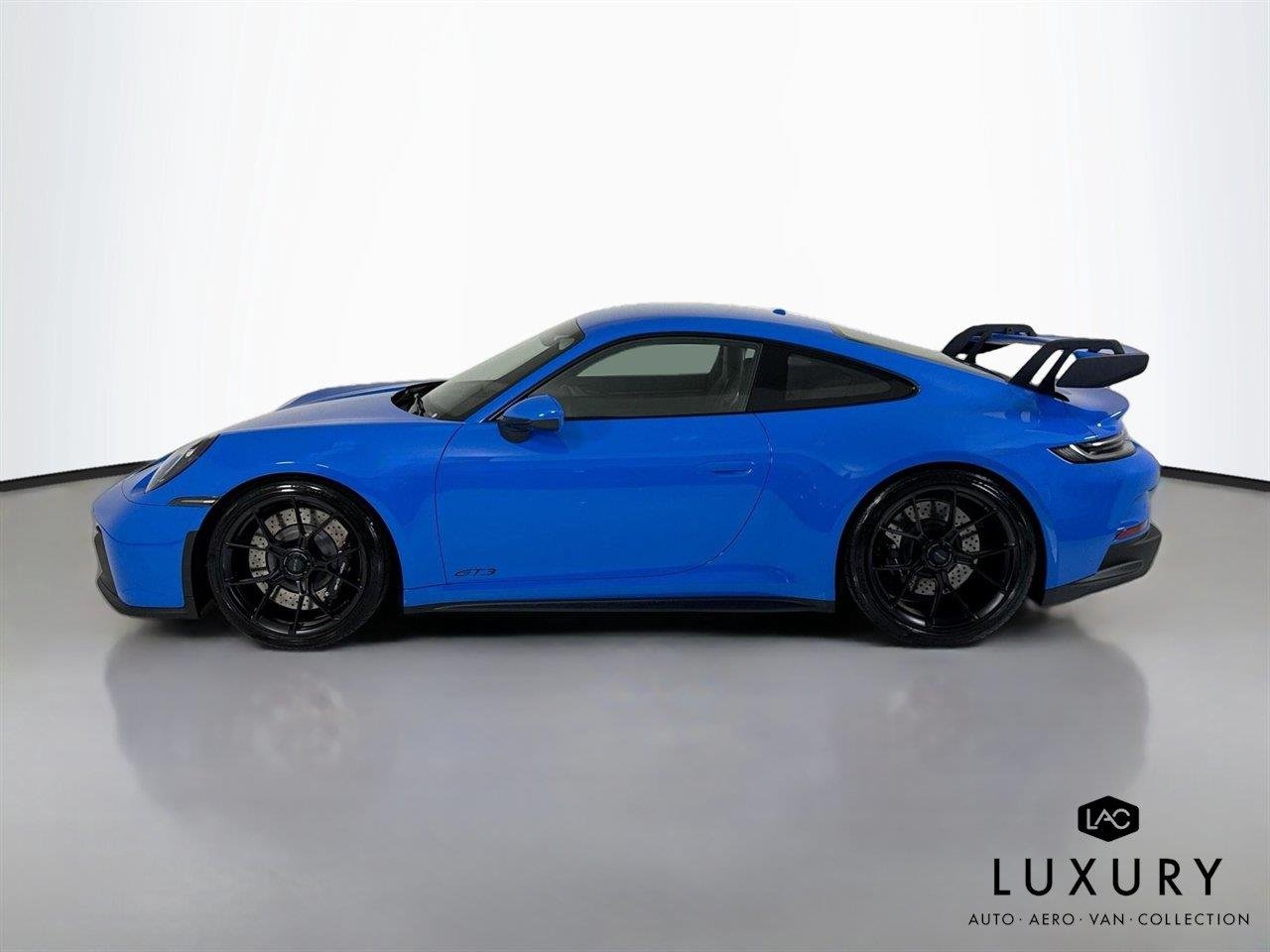 Used 2023 Shark Blue Porsche GT3 | Front Lift | BOSE Sound | 6 Speed Manual image 8