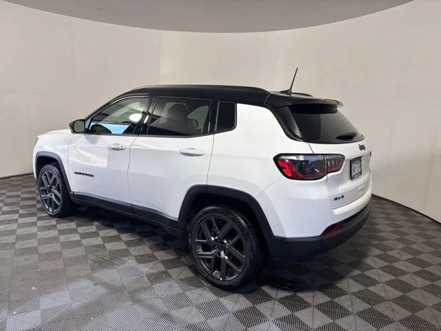 New 2026 White/off-white Jeep Limited image 4