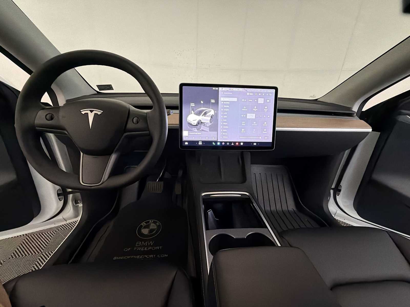 2023 Tesla Model Y Long Range - Photo 13